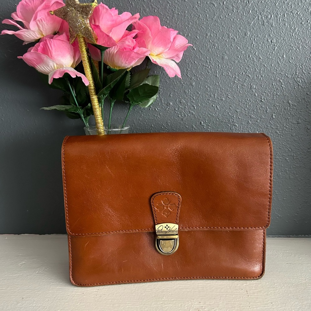 Patricia Nash Lanza Crossbody Organizer Bag - Picture 1 of 14